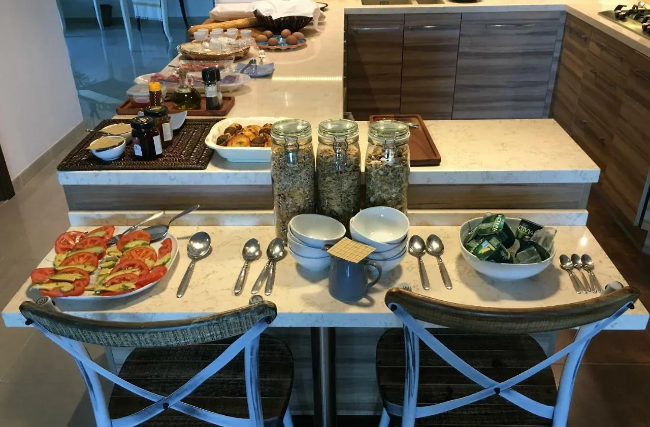 Bed and breakfast Villa Breeze Boutique Guest Rooms, Marbella
