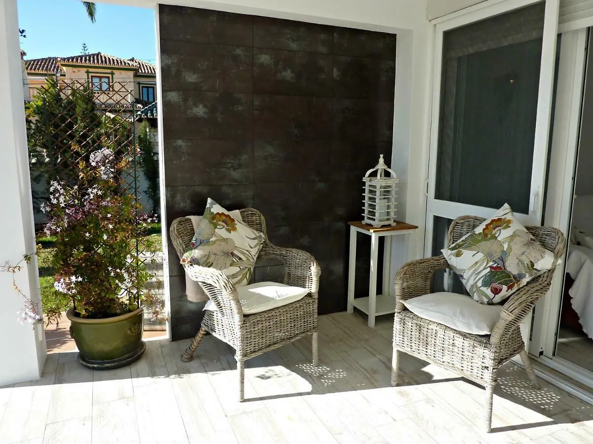 Villa Breeze Boutique Guest Rooms, Marbella Sitio de Calahonda 4*,  España