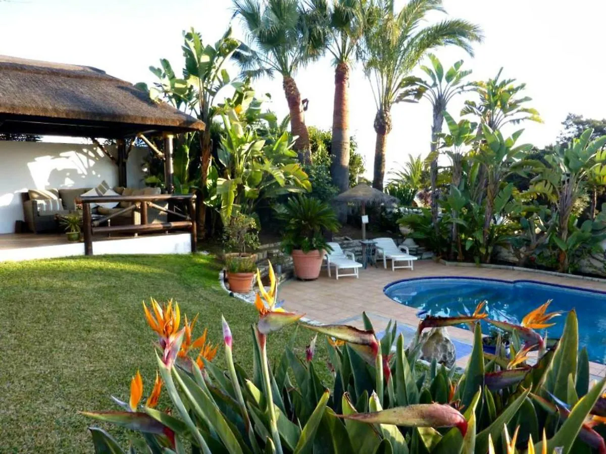 Villa Breeze Boutique Guest Rooms, Marbella Sitio de Calahonda 4*,
